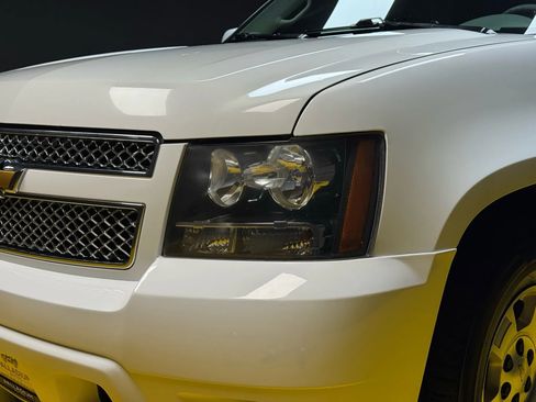 Used 2012 Chevrolet Suburban LT image 7