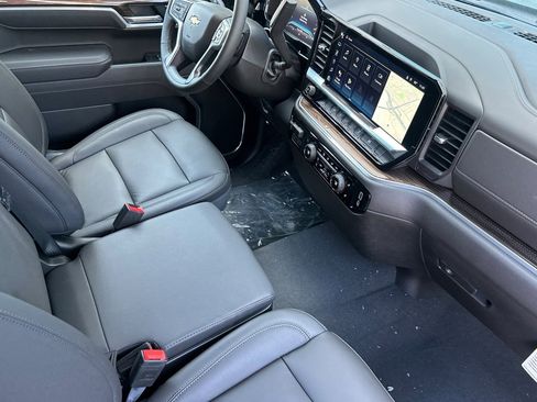 New 2025 Chevrolet Silverado 1500 LT w/ Leather Package image 17
