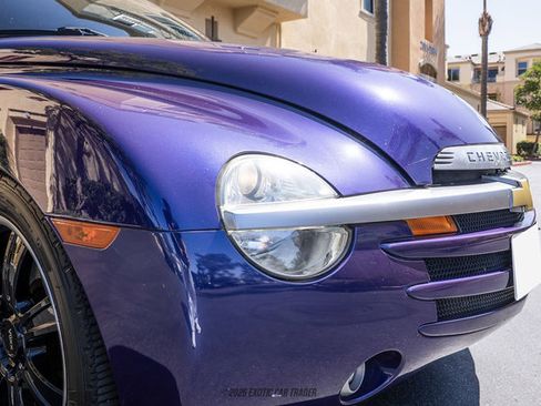 Used 2004 Chevrolet SSR w/ Preferred Equipment Group RWD image 55