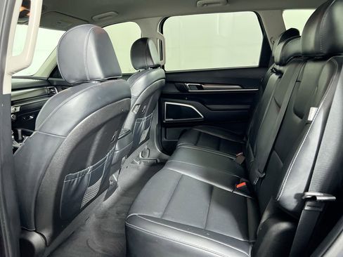 Used 2024 Kia Telluride LX image 26