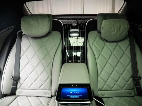 Used 2025 Mercedes-Benz Maybach S 580 4MATIC image 70