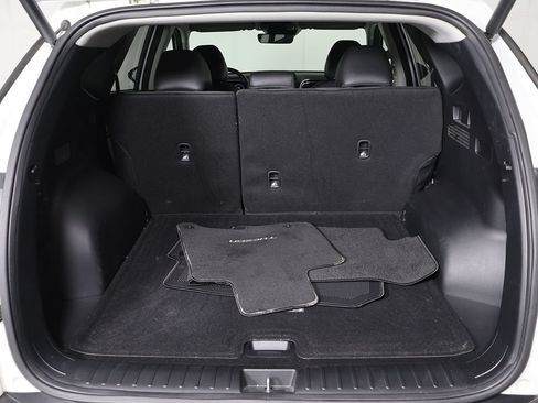 Certified 2024 Hyundai Tucson SEL w/ Convenience Package FWD image 17