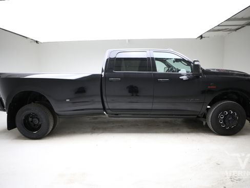 New 2026 RAM 3500 Laramie AWD/4WD image 6