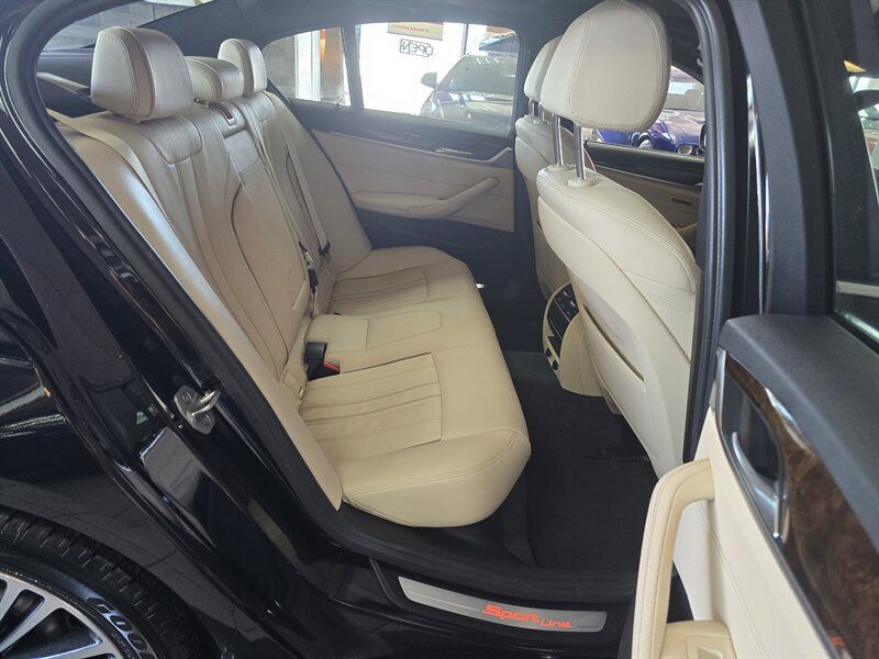 Used 2017 BMW 530i RWD image 17