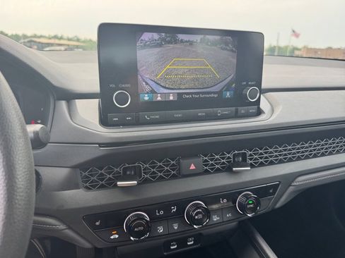 Used 2024 Honda Accord EX image 33