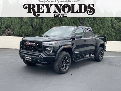 Used 2025 GMC Canyon Elevation w/ Convenience Package