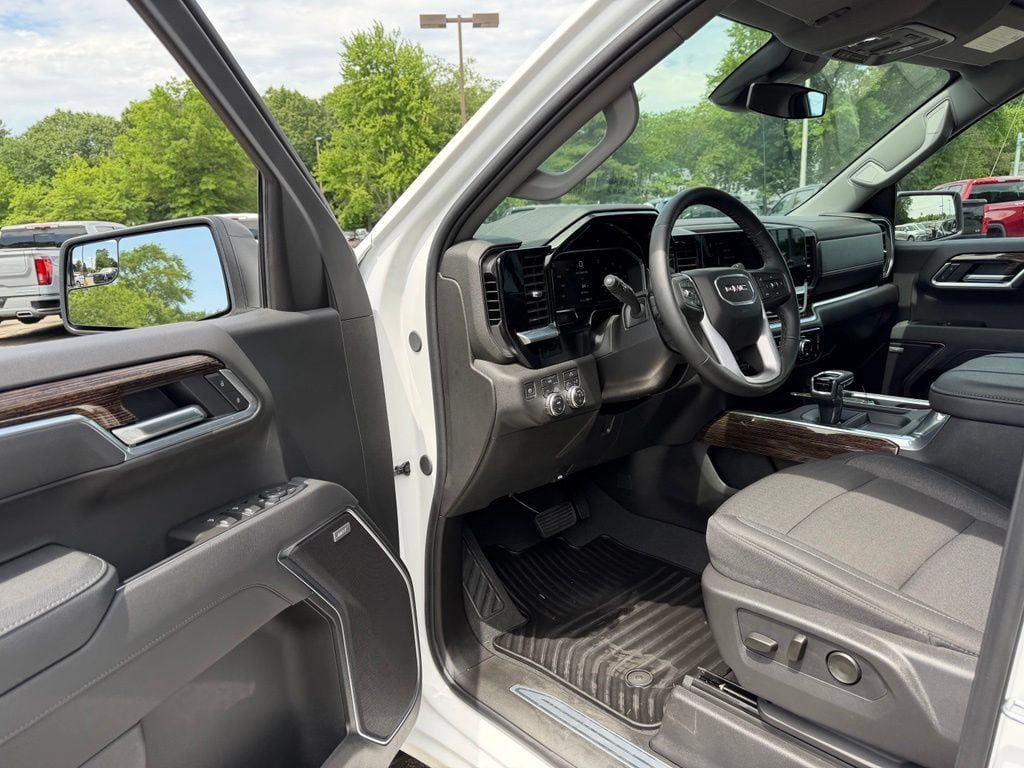 Certified 2026 GMC Sierra 1500 Elevation w/ Preferred Package AWD/4WD image 16