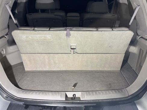 Used 2010 Toyota Highlander SE image 15