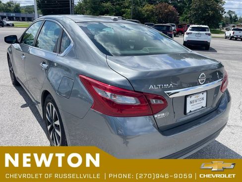 Used 2018 Nissan Altima 2.5 SL FWD image 12