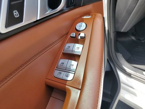 Used 2025 BMW X7 xDrive40i w/ Premium Package AWD/4WD image 17