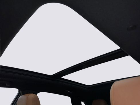 Used 2021 Cadillac XT5 Premium Luxury w/ LPO, Floor Liner Package image 5