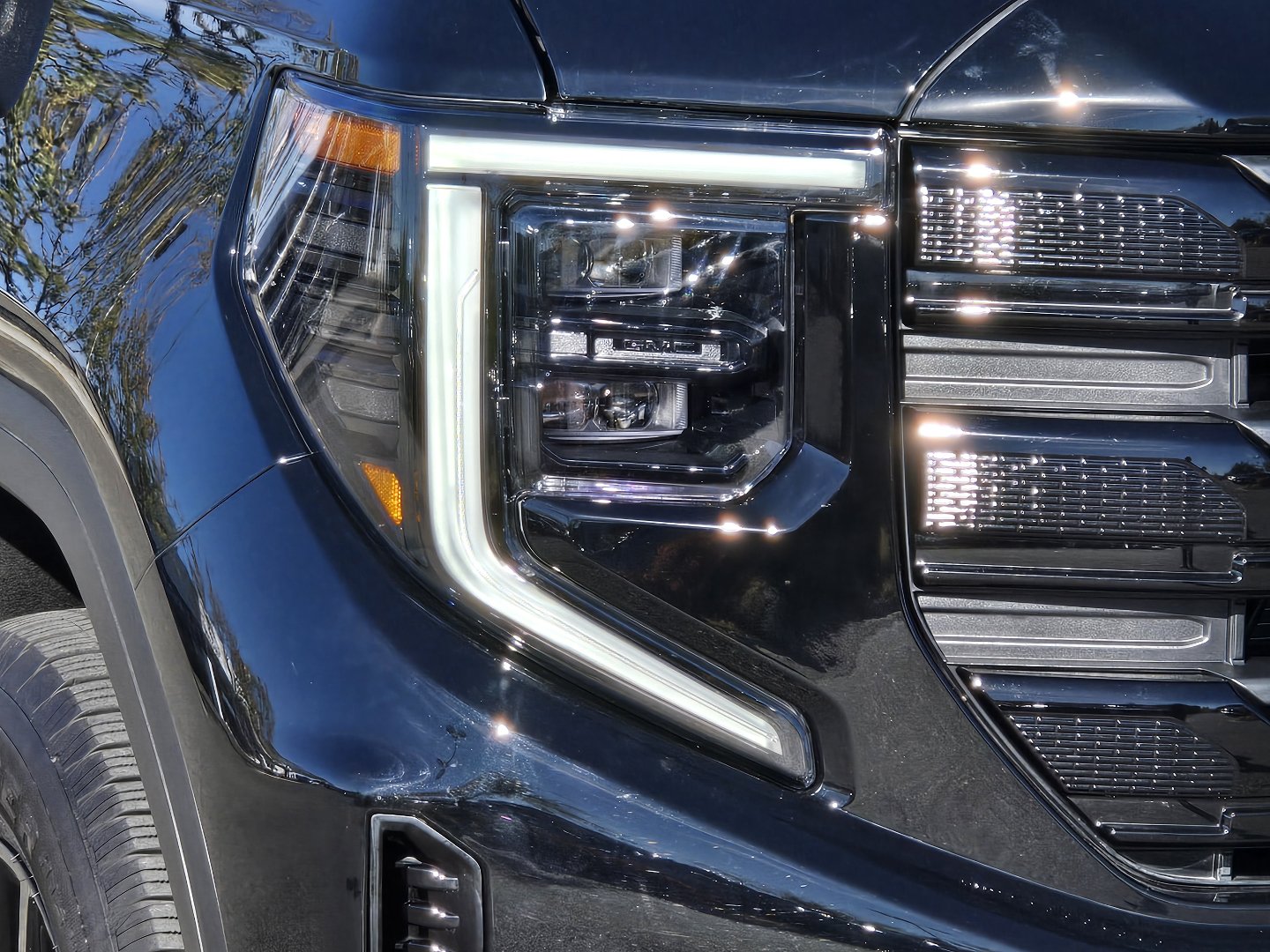 Used 2025 GMC Sierra 1500 Elevation AWD/4WD image 37