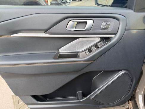 Used 2026 Ford Explorer Tremor w/ Tremor Ultimate Package AWD/4WD image 17