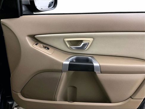 Used 2013 Volvo XC90 3.2 image 24