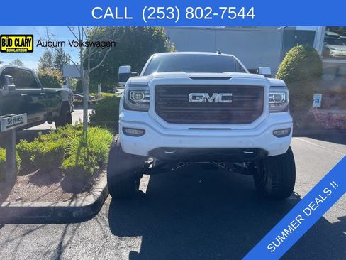 Used 2018 GMC Sierra 1500 SLT AWD/4WD image 9