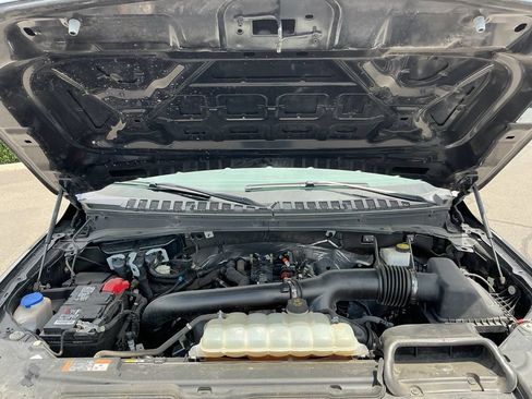 Used 2024 Ford Expedition Limited AWD/4WD image 31