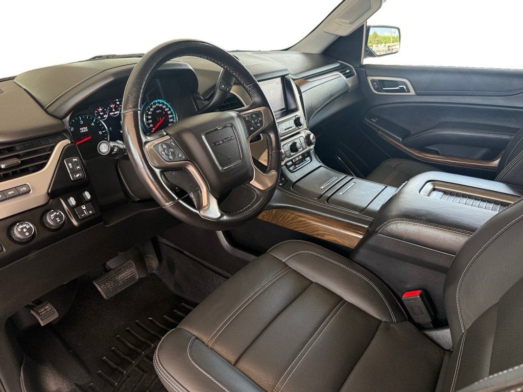 Used 2020 GMC Yukon Denali AWD/4WD image 10