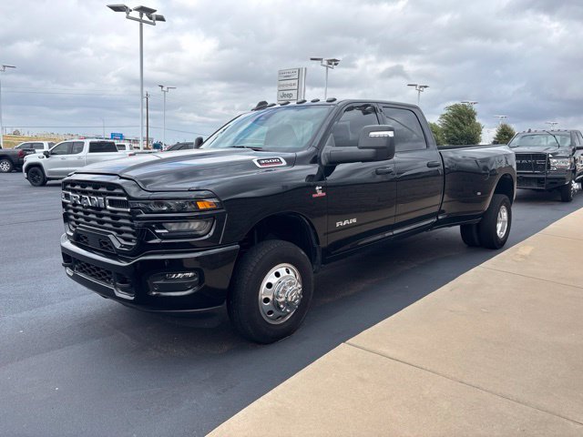 Used 2026 RAM 3500 Big Horn AWD/4WD image 1