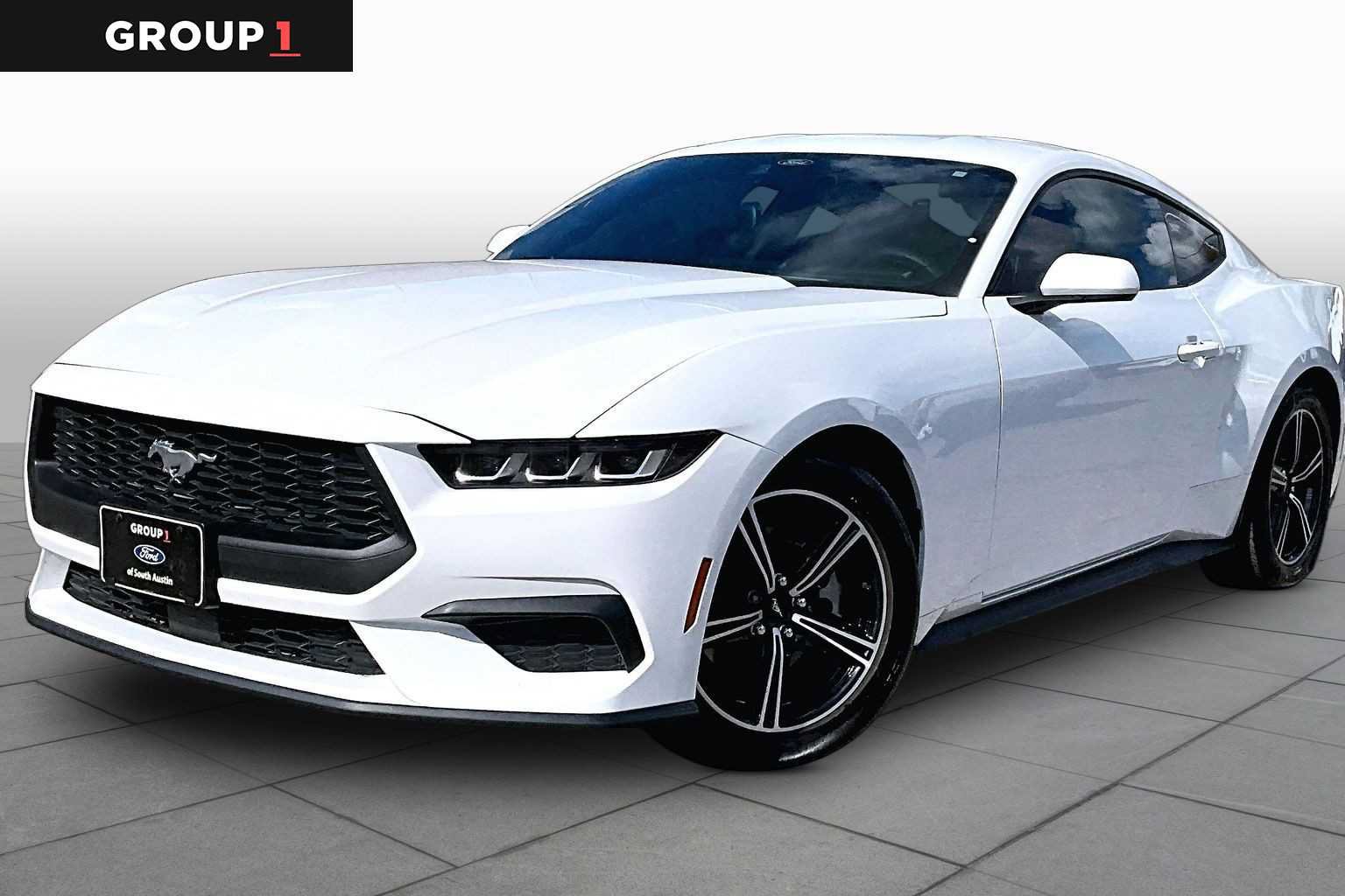 Used 2025 Ford Mustang Coupe RWD image 1