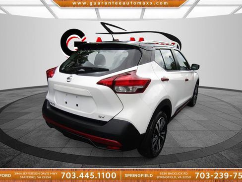 Used 2019 Nissan Kicks SV image 5