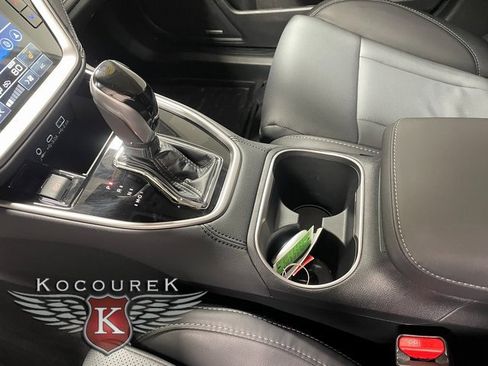 Used 2025 Subaru Outback Limited image 17