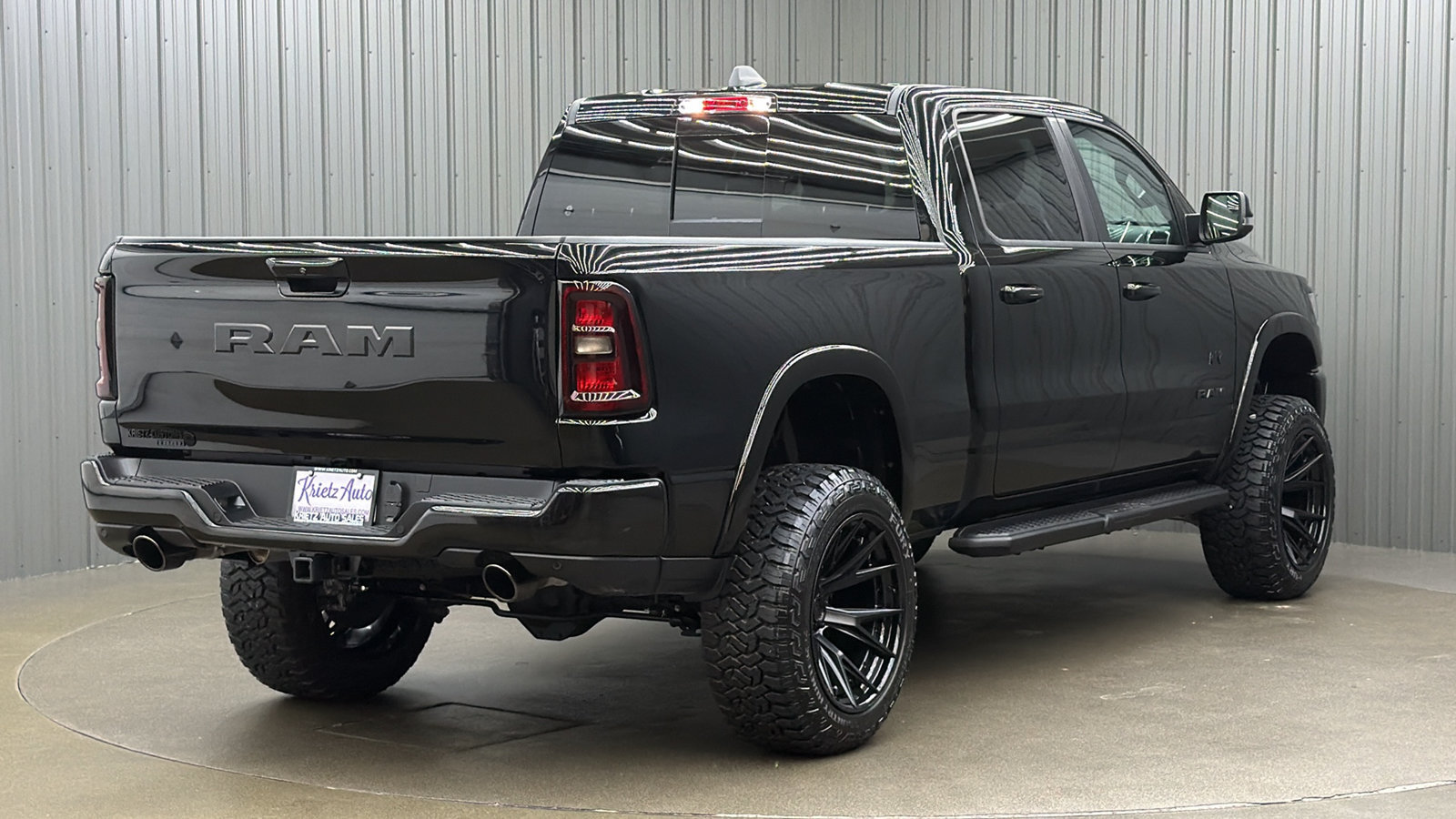Used 2026 RAM 1500 Laramie w/ Night Edition AWD/4WD image 5