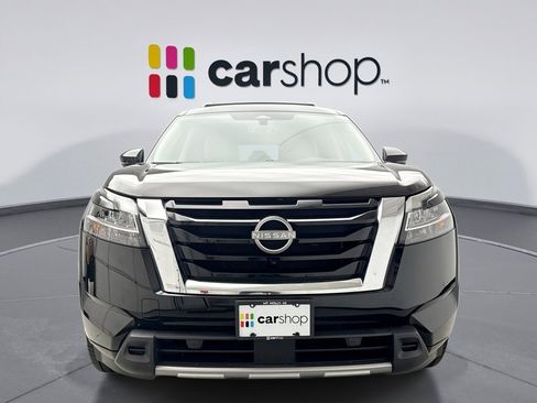Used 2024 Nissan Pathfinder SL image 8