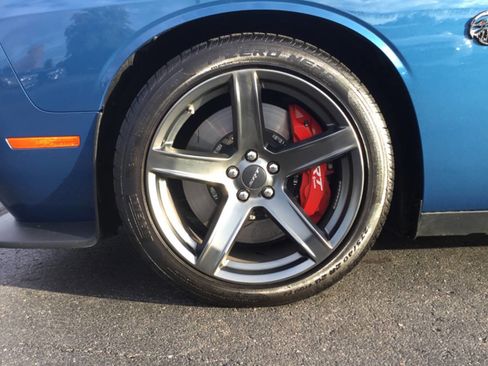 Used 2022 Dodge Challenger SRT Hellcat Redeye RWD image 13