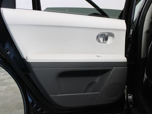 Used 2024 Hyundai Ioniq 5 SE RWD image 21