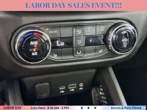 Used 2023 Chevrolet TrailBlazer LT w/ Convenience Package AWD/4WD image 15