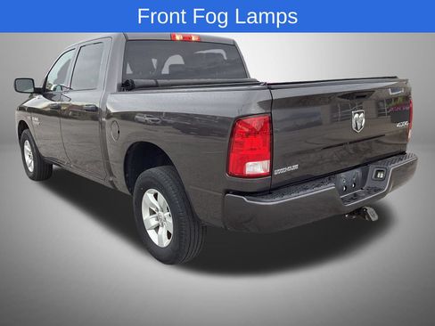 Used 2019 RAM 1500 Express AWD/4WD image 3