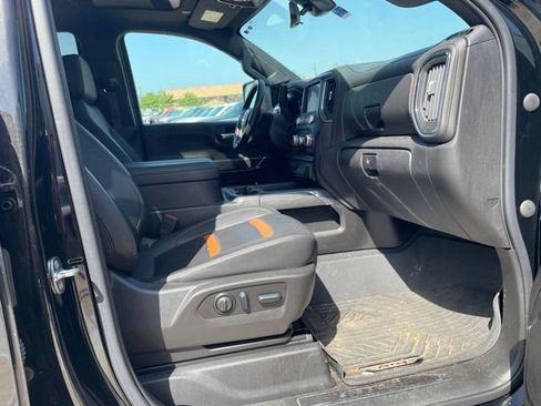 Used 2023 GMC Sierra 2500 AT4 w/ AT4 Preferred Package AWD/4WD image 17