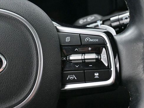 Used 2021 Kia Sorento SX Prestige image 19