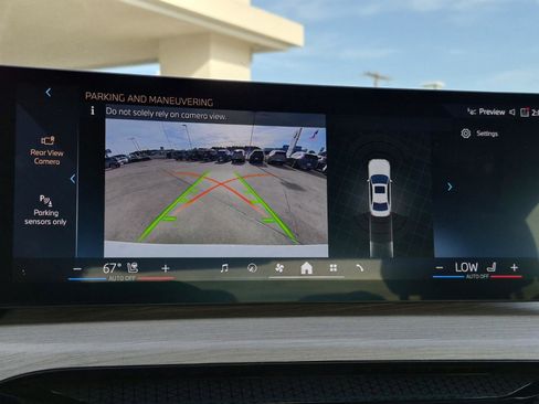 Certified 2025 BMW 330i Sedan w/ Premium Package image 18