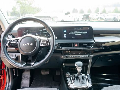 Used 2024 Kia Seltos S AWD/4WD image 13
