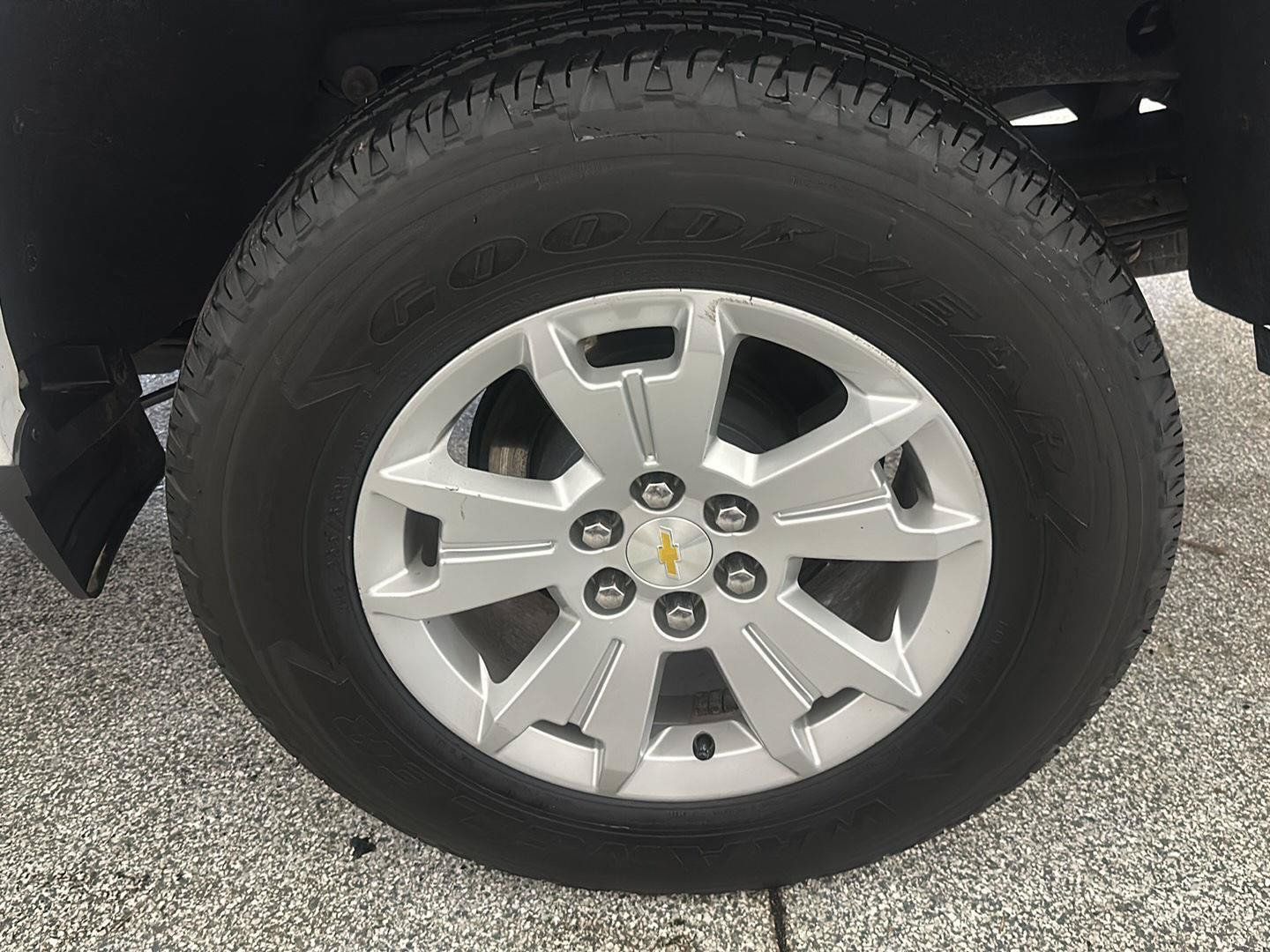 Used 2020 Chevrolet Colorado LT w/ Safety Package AWD/4WD image 11