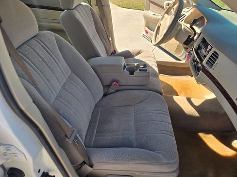 Used 2003 Chevrolet Impala w/ Preferred Equipment Group image 11