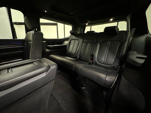 Used 2024 Jeep Grand Wagoneer Series II w/ Quick Order Packagew 28T AWD/4WD image 16