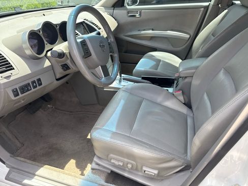 Used 2005 Nissan Maxima 3.5 SE w/ (S03) Driver Preferred Pkg FWD image 7