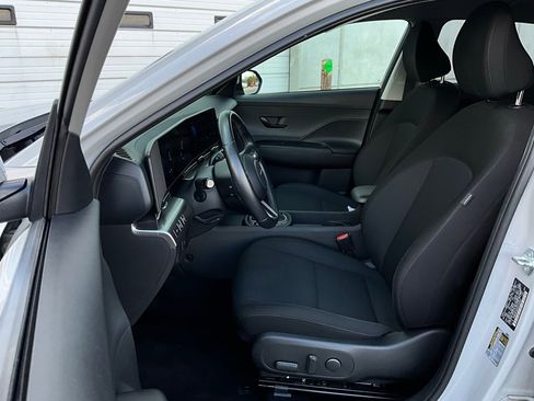 Used 2025 Hyundai Kona SEL image 10