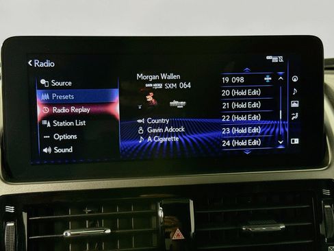 Used 2023 Lexus GX 460 Luxury w/ Sport Design Package AWD/4WD image 25