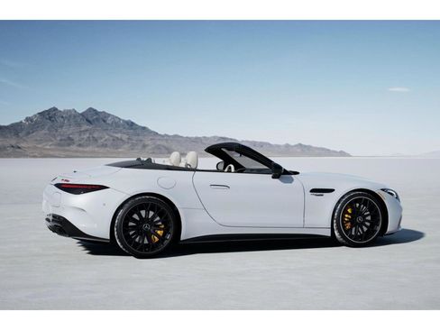 New 2026 Mercedes-Benz SL 63 AMG S e Performance 4MATIC image 18