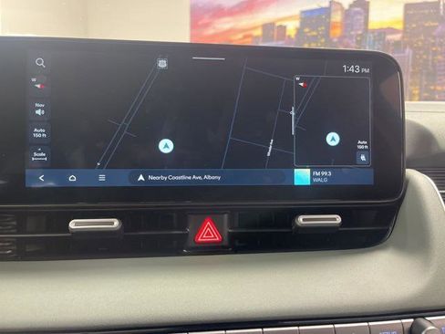 New 2025 Hyundai Ioniq 5 Limited image 17