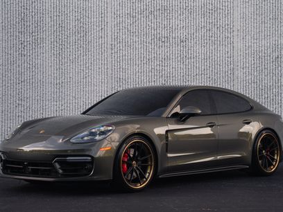 Used 2023 Porsche Panamera GTS