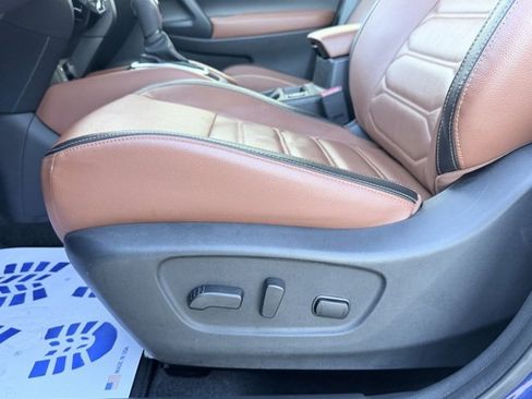 Used 2017 Nissan Rogue SL w/ SL Premium Package image 26