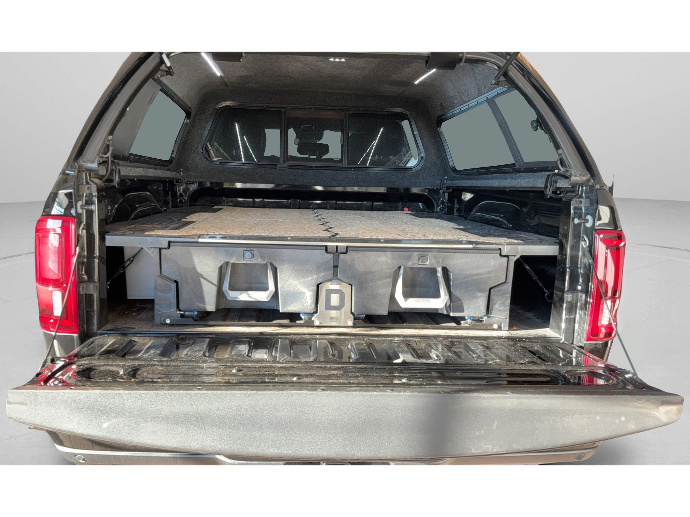 Used 2025 RAM 2500 Laramie AWD/4WD image 40