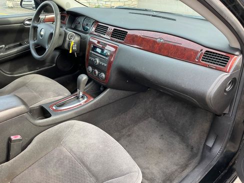Used 2008 Chevrolet Impala LS FWD image 10