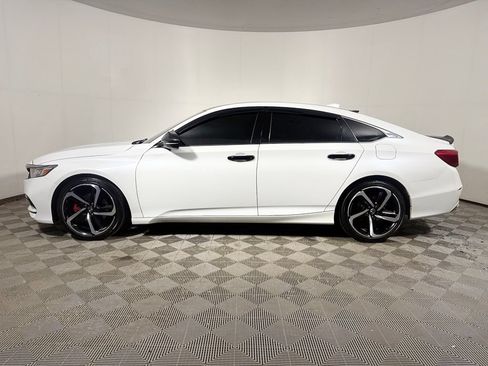 Used 2020 Honda Accord Sport image 3