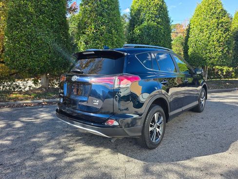 Used 2018 Toyota RAV4 XLE w/ Plus Extra Value Package AWD/4WD image 5