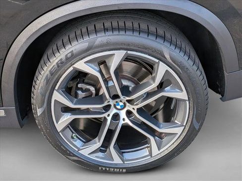 Used 2023 BMW X5 xDrive40i w/ Climate Comfort Package image 25